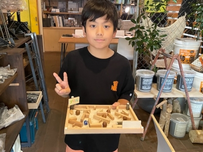 またまた大人気の夏休みの工作!!「迷路ゲーム」